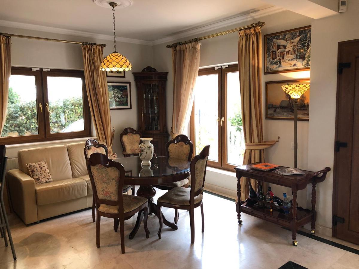 Villa Natalia 아이아 나파 외부 사진