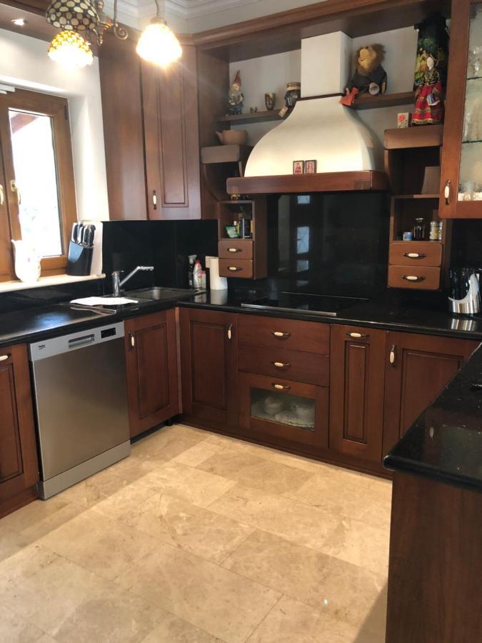 Villa Natalia 아이아 나파 외부 사진